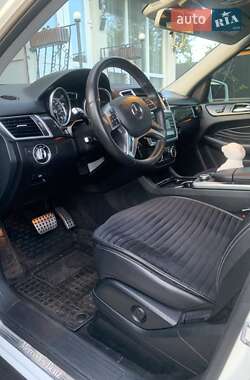 Внедорожник / Кроссовер Mercedes-Benz M-Class 2014 в 