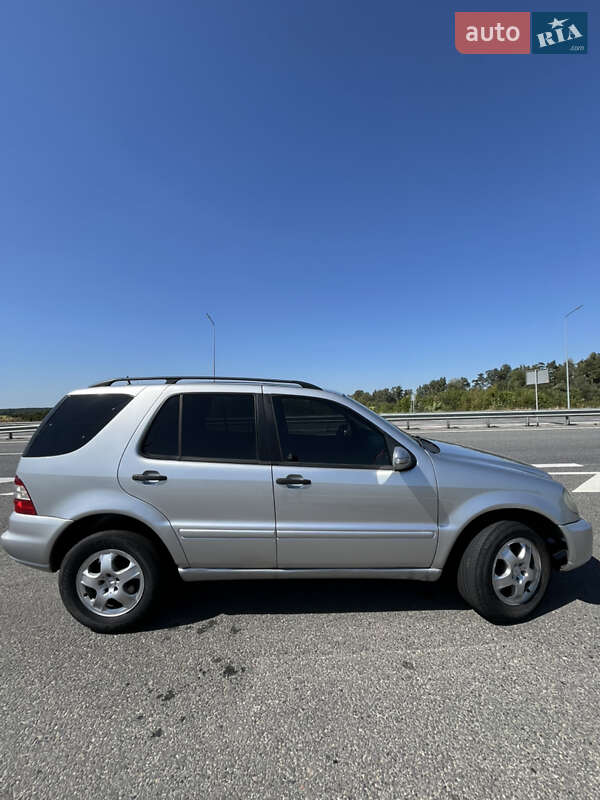 Внедорожник / Кроссовер Mercedes-Benz M-Class 2003 в Шевченково