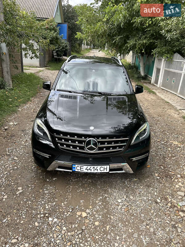 Внедорожник / Кроссовер Mercedes-Benz M-Class 2014 в Черновцах