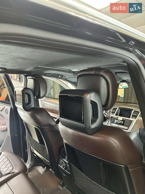 Внедорожник / Кроссовер Mercedes-Benz M-Class 2014 в Черновцах