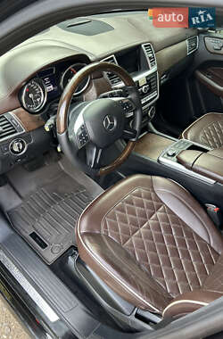 Внедорожник / Кроссовер Mercedes-Benz M-Class 2014 в Черновцах