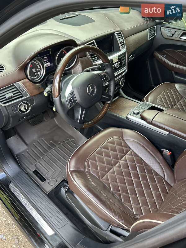 Внедорожник / Кроссовер Mercedes-Benz M-Class 2014 в Черновцах