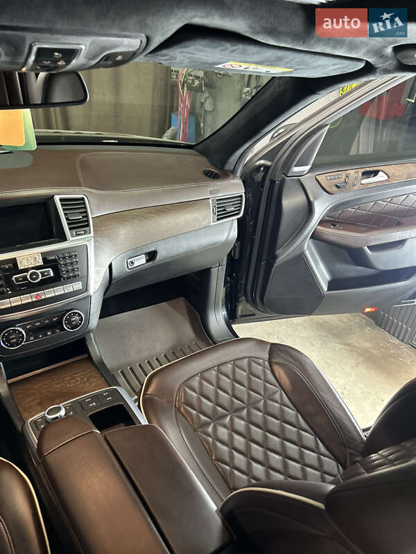 Внедорожник / Кроссовер Mercedes-Benz M-Class 2014 в Черновцах