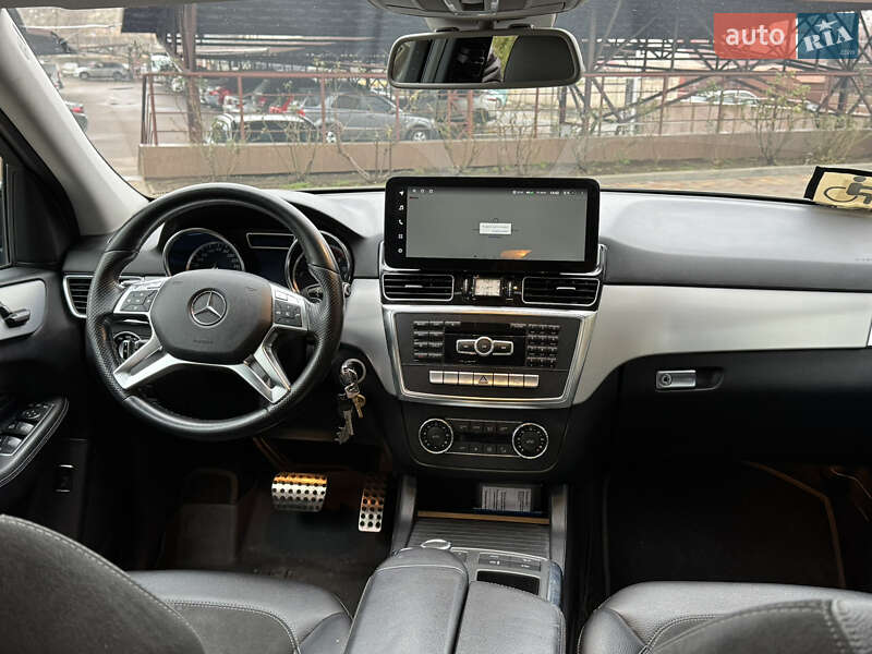 Внедорожник / Кроссовер Mercedes-Benz M-Class 2013 в Одессе