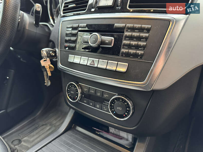Внедорожник / Кроссовер Mercedes-Benz M-Class 2013 в Одессе