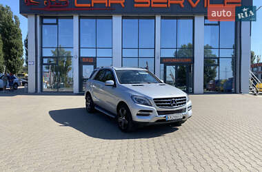 Позашляховик / Кросовер Mercedes-Benz M-Class 2012 в Києві