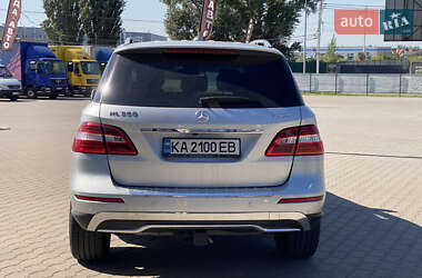 Внедорожник / Кроссовер Mercedes-Benz M-Class 2012 в 