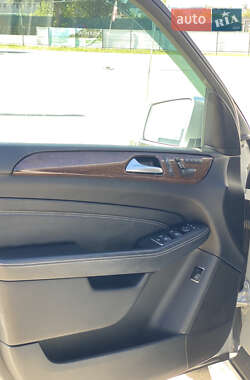 Внедорожник / Кроссовер Mercedes-Benz M-Class 2012 в 