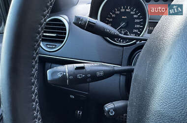 Внедорожник / Кроссовер Mercedes-Benz M-Class 2010 в 