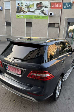 Внедорожник / Кроссовер Mercedes-Benz M-Class 2014 в 