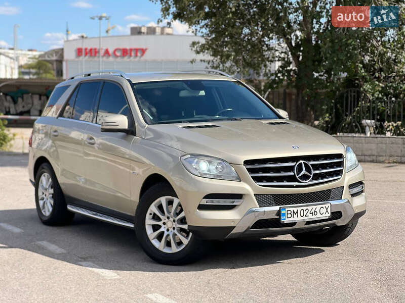 Mercedes-Benz M-Class 2011