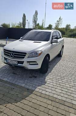 Внедорожник / Кроссовер Mercedes-Benz M-Class 2011 в 