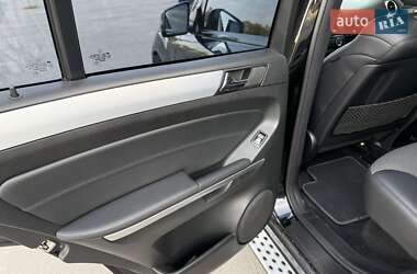 Внедорожник / Кроссовер Mercedes-Benz M-Class 2011 в 
