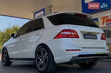 Внедорожник / Кроссовер Mercedes-Benz M-Class 2012 в 