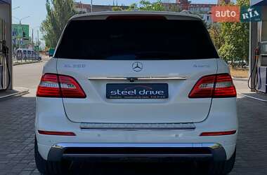 Внедорожник / Кроссовер Mercedes-Benz M-Class 2012 в 