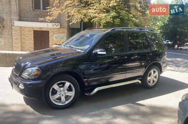 Внедорожник / Кроссовер Mercedes-Benz M-Class 2003 в 