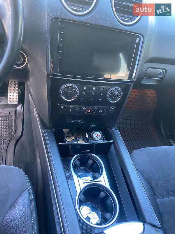 Позашляховик / Кросовер Mercedes-Benz M-Class 2010 в Хмельницькому