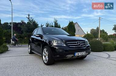 Внедорожник / Кроссовер Mercedes-Benz M-Class 1997 в 