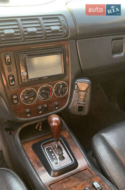 Внедорожник / Кроссовер Mercedes-Benz M-Class 2001 в 