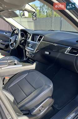 Внедорожник / Кроссовер Mercedes-Benz M-Class 2015 в 