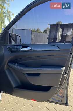 Внедорожник / Кроссовер Mercedes-Benz M-Class 2015 в 