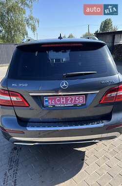 Внедорожник / Кроссовер Mercedes-Benz M-Class 2015 в 