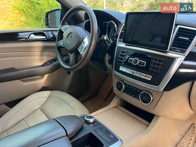 Внедорожник / Кроссовер Mercedes-Benz M-Class 2012 в Запорожье