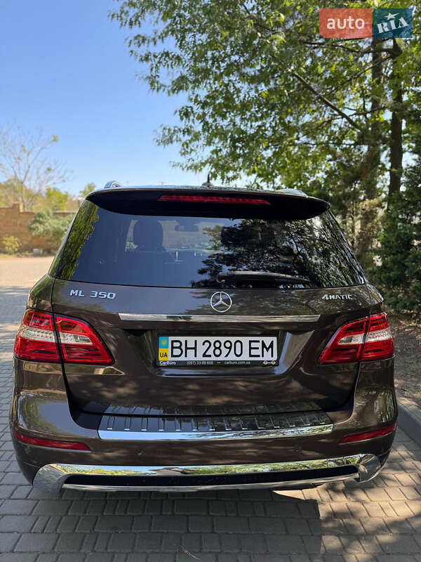 Внедорожник / Кроссовер Mercedes-Benz M-Class 2013 в Одессе