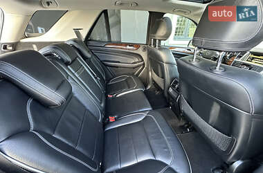 Внедорожник / Кроссовер Mercedes-Benz M-Class 2011 в 