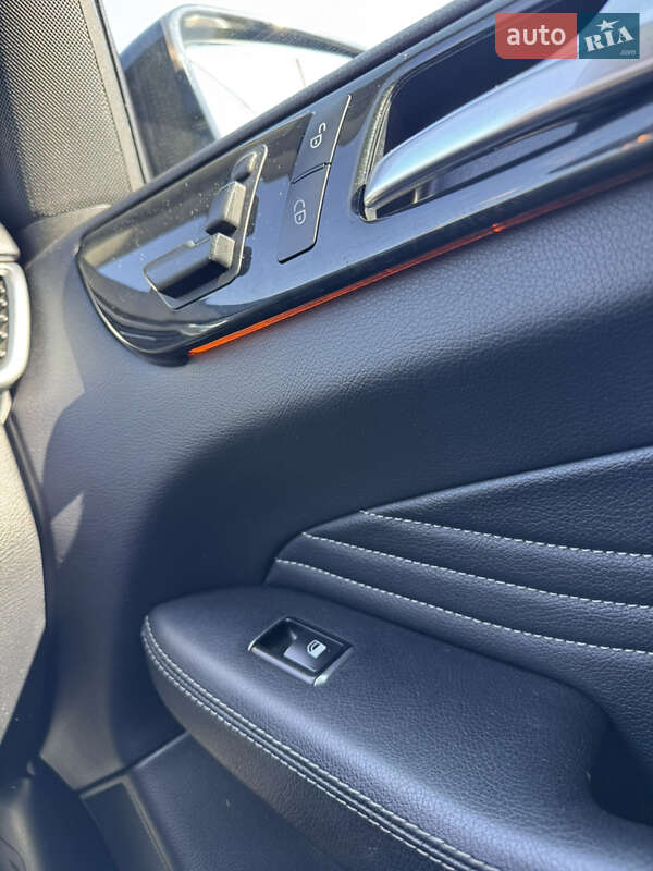 Позашляховик / Кросовер Mercedes-Benz M-Class 2015 в Дніпрі