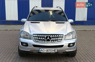 Внедорожник / Кроссовер Mercedes-Benz M-Class 2005 в 