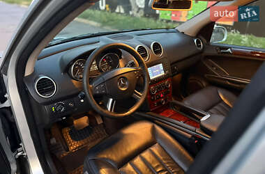 Внедорожник / Кроссовер Mercedes-Benz M-Class 2005 в 