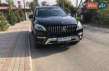 Внедорожник / Кроссовер Mercedes-Benz M-Class 2014 в 