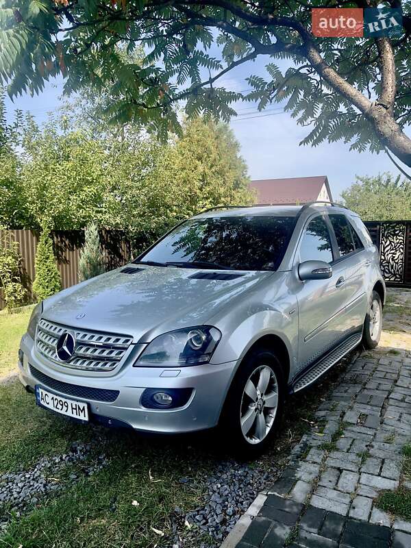 Mercedes-Benz M-Class 2008