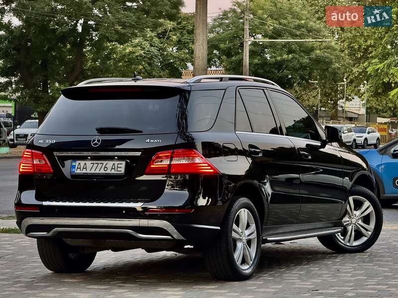 Внедорожник / Кроссовер Mercedes-Benz M-Class 2012 в Одессе