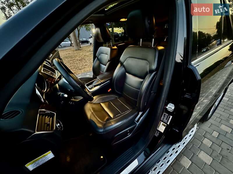 Внедорожник / Кроссовер Mercedes-Benz M-Class 2012 в Одессе
