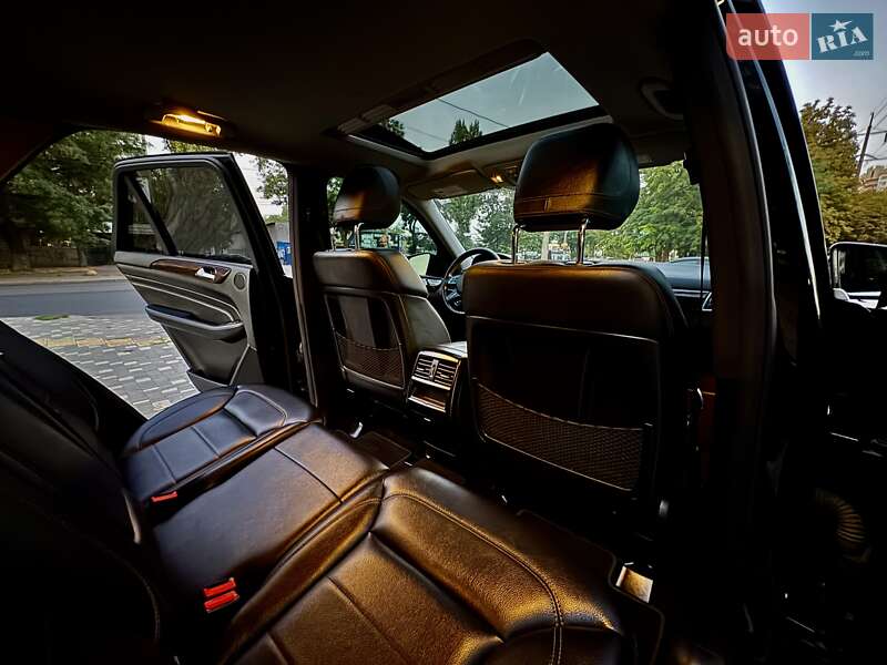 Внедорожник / Кроссовер Mercedes-Benz M-Class 2012 в Одессе