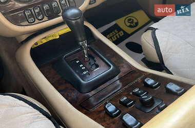 Позашляховик / Кросовер Mercedes-Benz M-Class 2001 в 