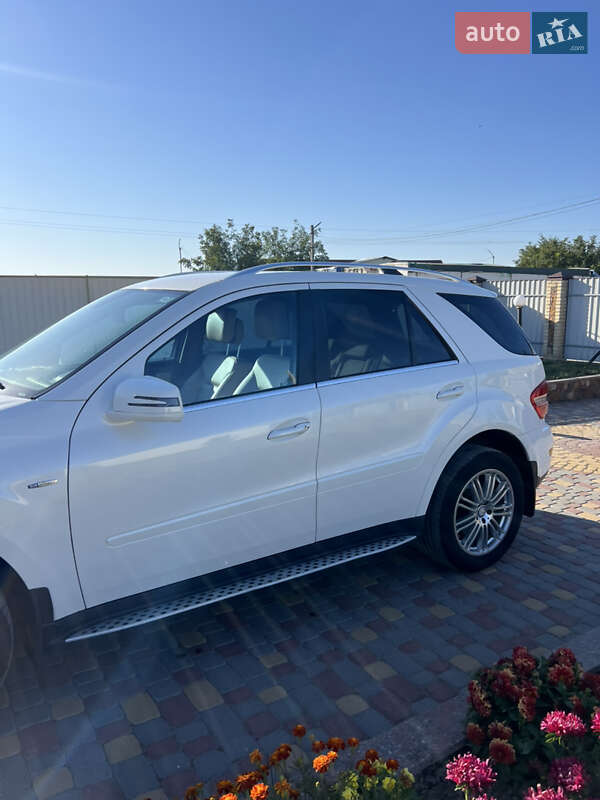 Внедорожник / Кроссовер Mercedes-Benz M-Class 2011 в Гайсине фото 4 Внедорожник / Кроссовер Mercedes-Benz M-Class 2011 в Гайсине