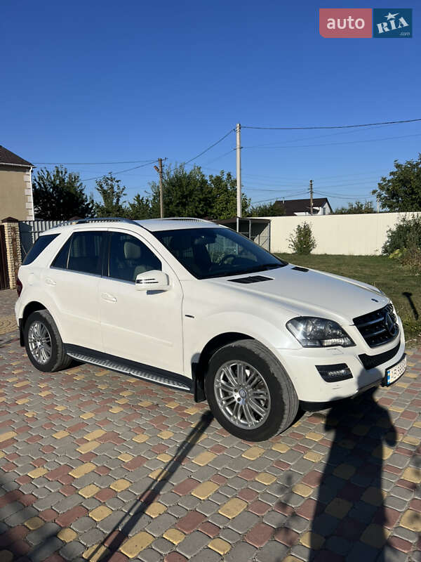 Внедорожник / Кроссовер Mercedes-Benz M-Class 2011 в Гайсине фото 11 Внедорожник / Кроссовер Mercedes-Benz M-Class 2011 в Гайсине