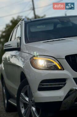 Внедорожник / Кроссовер Mercedes-Benz M-Class 2013 в 
