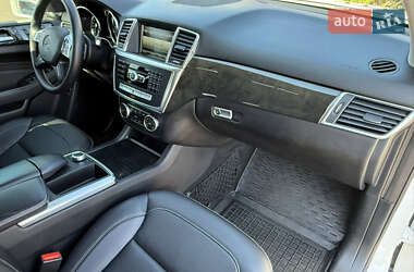 Внедорожник / Кроссовер Mercedes-Benz M-Class 2014 в 