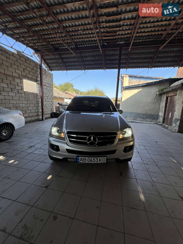 Mercedes-Benz M-Class 2006