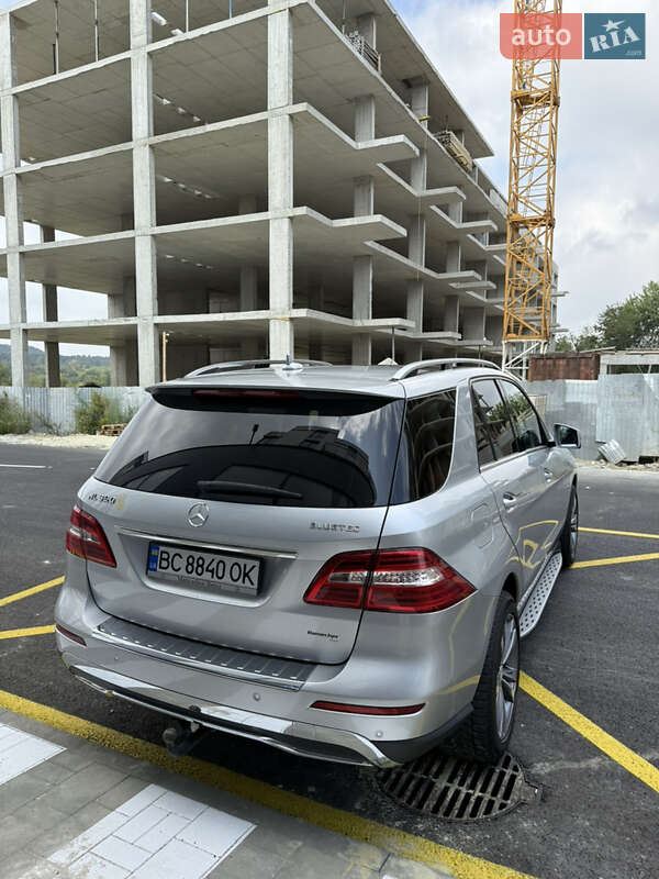 Внедорожник / Кроссовер Mercedes-Benz M-Class 2011 в Львове