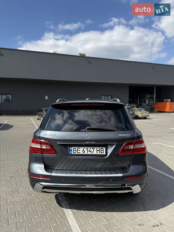 Внедорожник / Кроссовер Mercedes-Benz M-Class 2012 в Киеве