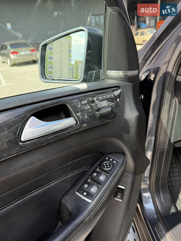 Внедорожник / Кроссовер Mercedes-Benz M-Class 2012 в Киеве