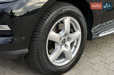 Внедорожник / Кроссовер Mercedes-Benz M-Class 2012 в Сваляве