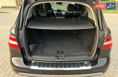 Внедорожник / Кроссовер Mercedes-Benz M-Class 2012 в Сваляве