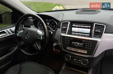 Внедорожник / Кроссовер Mercedes-Benz M-Class 2012 в Сваляве