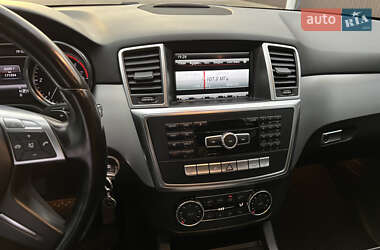 Внедорожник / Кроссовер Mercedes-Benz M-Class 2012 в 